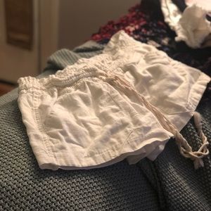 Roxy linen shorts (MAKE AN OFFER)